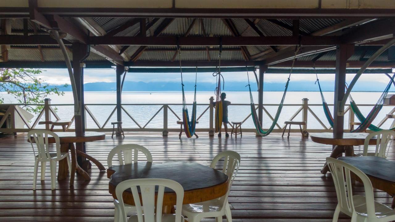 Chalet Castillo El Estor Екстериор снимка