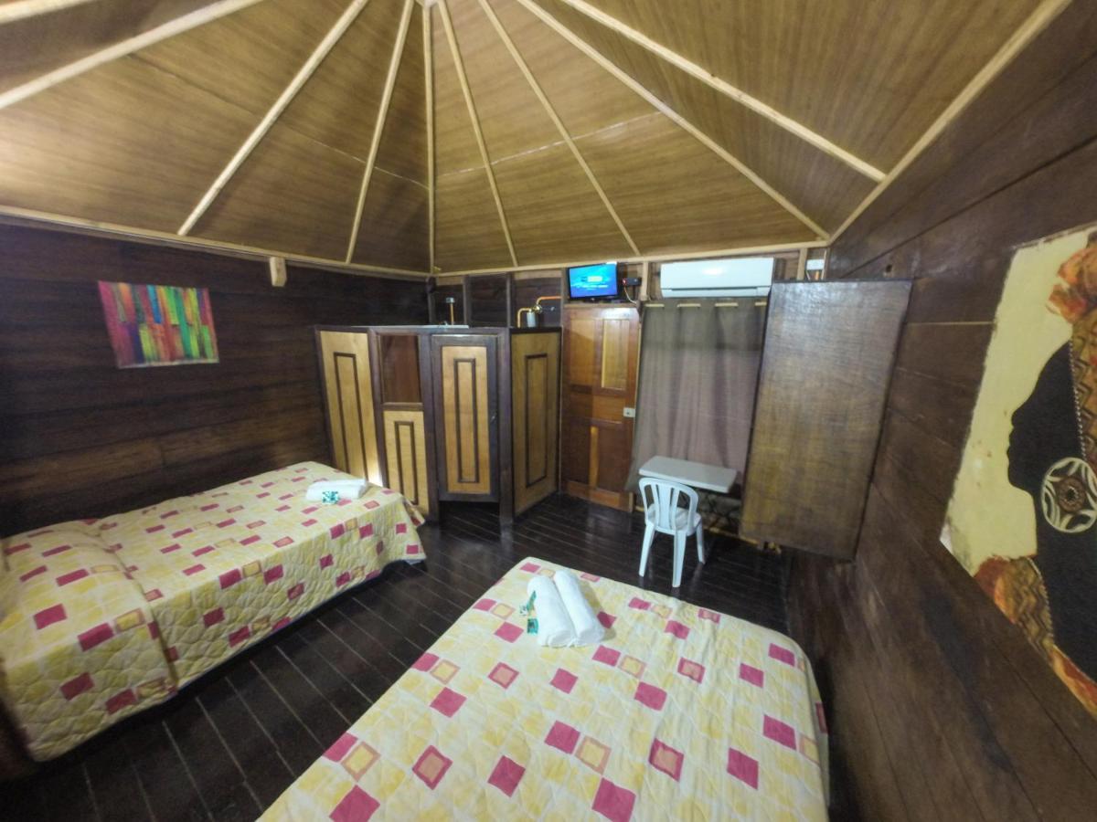 Chalet Castillo El Estor Екстериор снимка